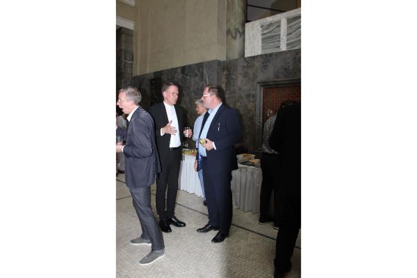 Stehempfang im Lichthof
