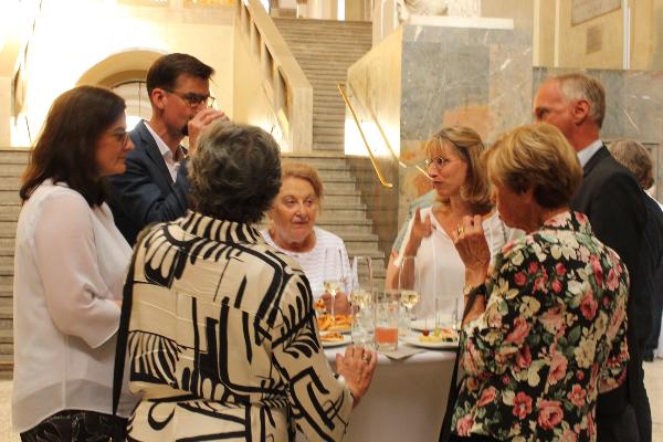 Stehempfang im Lichthof