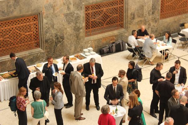 Stehempfang im Lichthof
