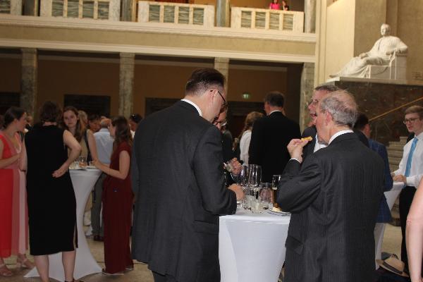 Stehempfang im Lichthof