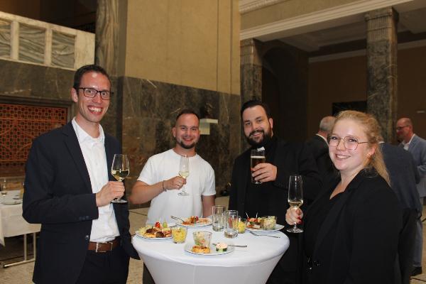 Stehempfang im Lichthof
