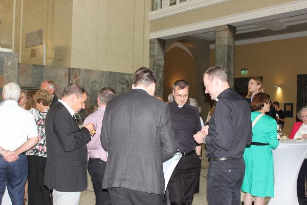 Stehempfang im Lichthof