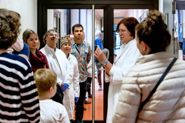Visitors visiting the lab