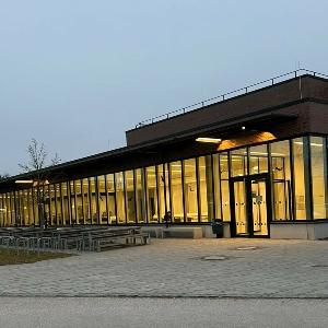 Eingang Hörsaal an der Tierärztlichen Fakultät