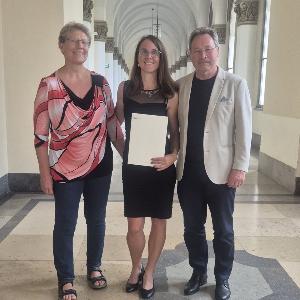 von links: Prof. Dr. Ellen Kienzle, Dr. Linda Böswald, Prof. Dr. Reinhard K. Straubinger, Ph.D.