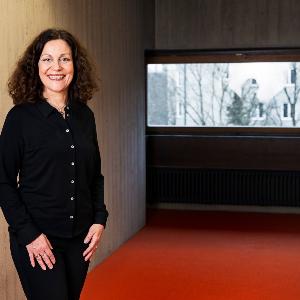 Professorin Isabel Heinemann ist seit Oktober dieses Jahres Lehrstuhlinhaberin für Neueste Geschichte an der LMU und Direktorin des Instituts für Zeitgeschichte (IfZ).