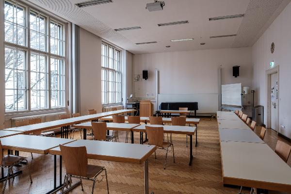 LMU Hauptgebäude, Raum B 206