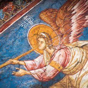 Fresko eines Engels mit Flügeln im byzantinischen Stil