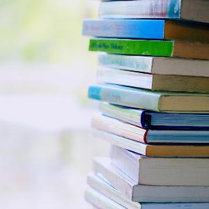 Selective Focus Photo Of Stack Of Books With Different Titles | © Public Domain Selective Focus Photo Of Stack Of Books With Different Titles