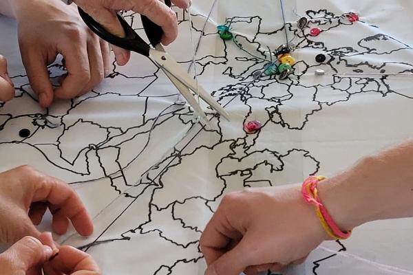 Co-creating an eclectic atlas of cloth (Presentation Prof. Dr. Britta Kalkreuter, HWU, Murcia 2025)