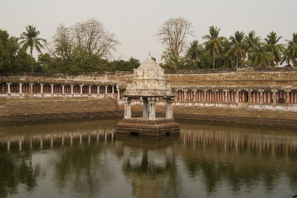 Indischer Tempelteich