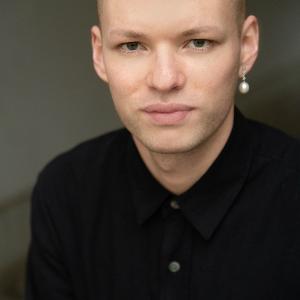 Ezra_Stadler_Portrait