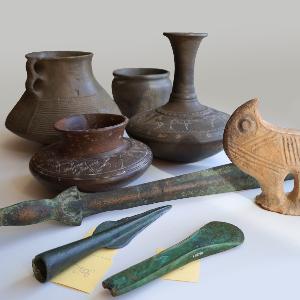 A Selection of archaeological objects from the teaching-collection