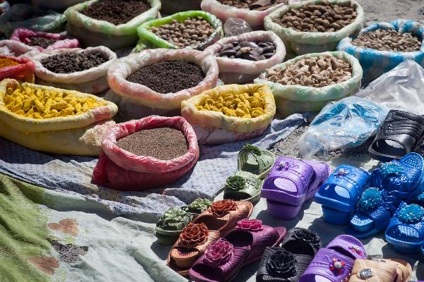 Afghanisch-Tadschikischer Grenzbazar in Ishkashim, 2013