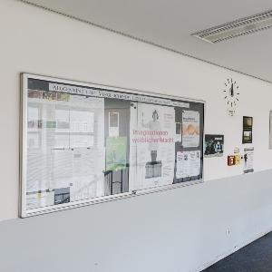 Ankündigungswand des Instituts für AVL | © David Klein Ankündigungswand des Instituts für AVL