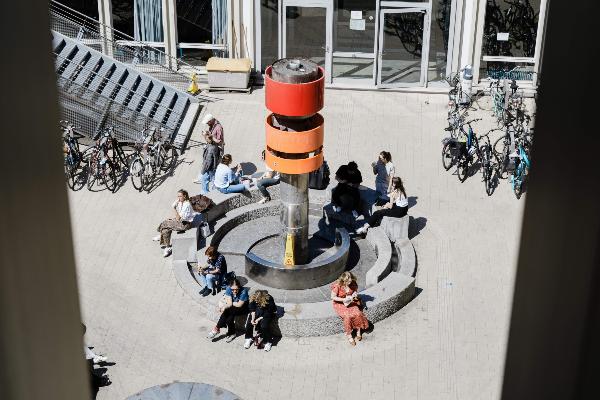 Brunnen vor der Schellingstraße 3