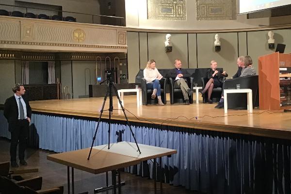 Roundtable with Martin Schulze Wessel