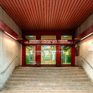 Albrecht, von Scharfenberg: Jüngerer Titurel, 2. Teil, ab Str. 2822 (sogenannte "Fernberger-Dietrichsteinsche Handschrift") - BSB Cgm 8470