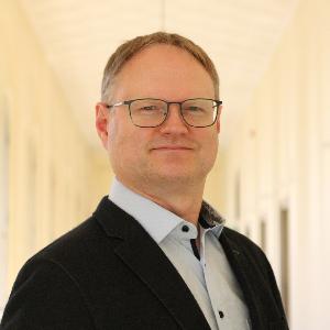 Poträt Stefan Hackl