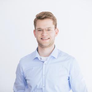 Portrait von Lukas Hertlein