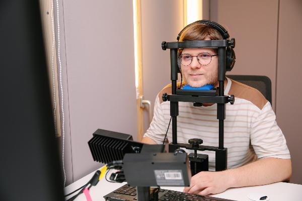 Untersuchung der Sprachperzeption mithilfe des Eye-Tracking Verfahrens