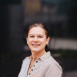 Angela Oster