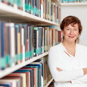 Prof. Dr. Claudia Olk