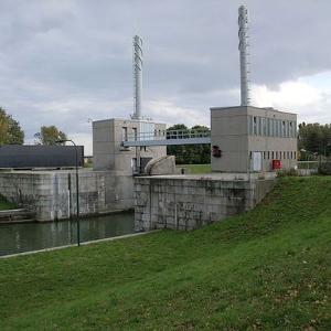 Schleuse (lock) Nussdorf.