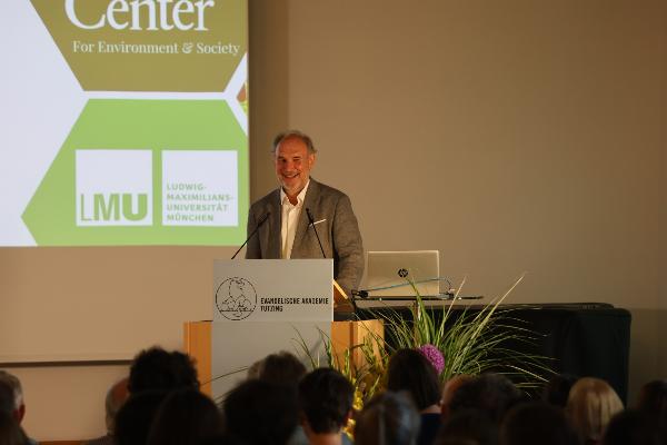 Christof Mauch giving farewell address, titled “The End Is the Beginning.”