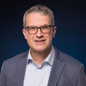 Portrait von Prof. Dr. Tobias Dufter | © Fotostudio SAUTER Portrait von Prof. Dr. Tobias Dufter