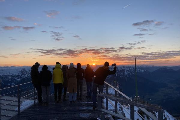 Sonnenuntergang am Wendelstein Observatorium Schülerwettbewerb Wissenschaftsjahr 2023