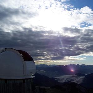 Umland des Wendelstein-Observatoriums mit Blick auf das 2m-Fraunhofer-Teleskop