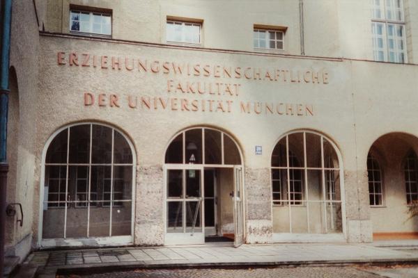 Das Institut für Didaktik der Biologie im der Erziehungswissenschaftliche Fakultät der Universität München