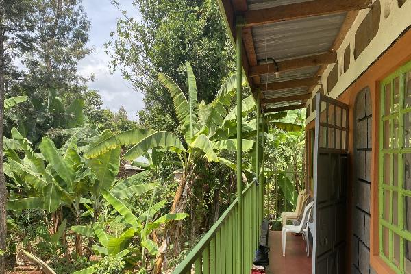 Balkon einer Unterkunft für Praktikantinnen in Kenia