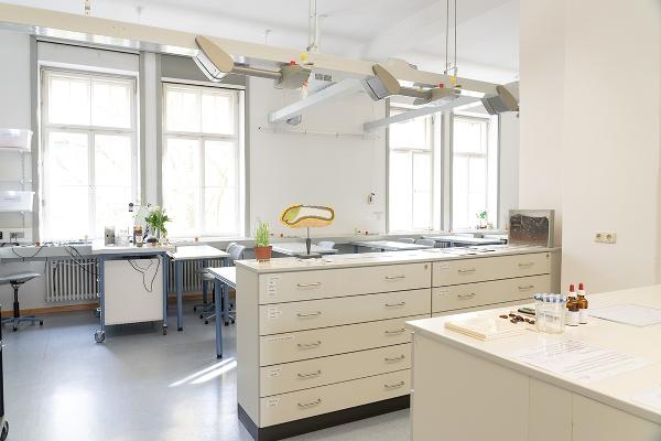 leerer Kursraum in der Didaktik