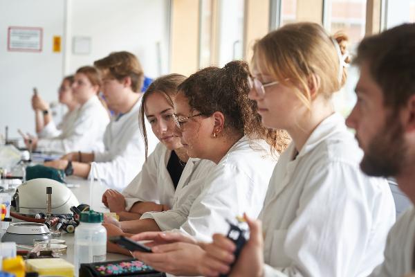Students in the lab room