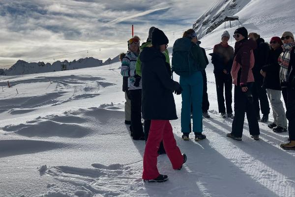 Eine Neuerung des Erweiterungsfachs sind die Praxismodule, die Exkursionen, zum Beispiel auf die Zugspitze, und Service-Learning-Projekte umfassen