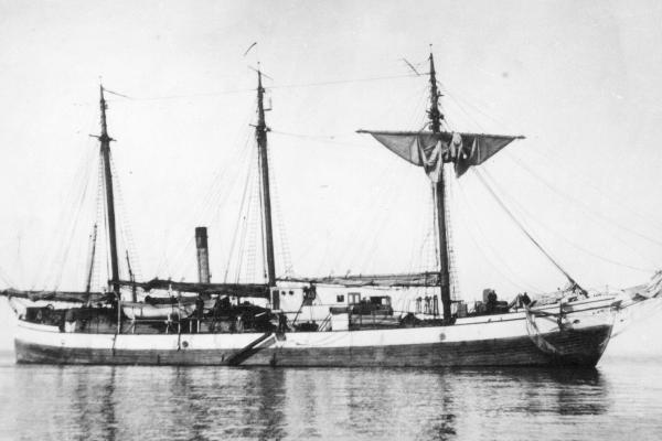 CGS Arctic at anchor in Pond Inlet