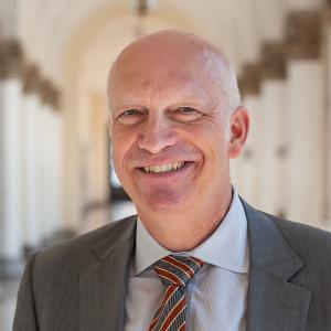 Porträt von Professor Dr. Hans van Ess.
