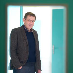 Porträt von Univ.-Prof. Dr. Dr. h.c. Gerd Sutter