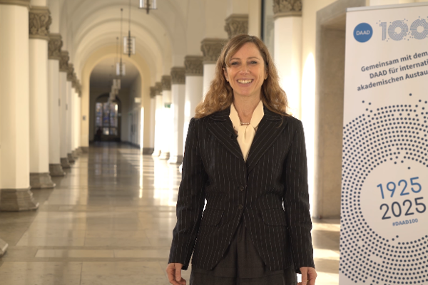 LMU Vice President Prof. Biagini in LMU´s main building