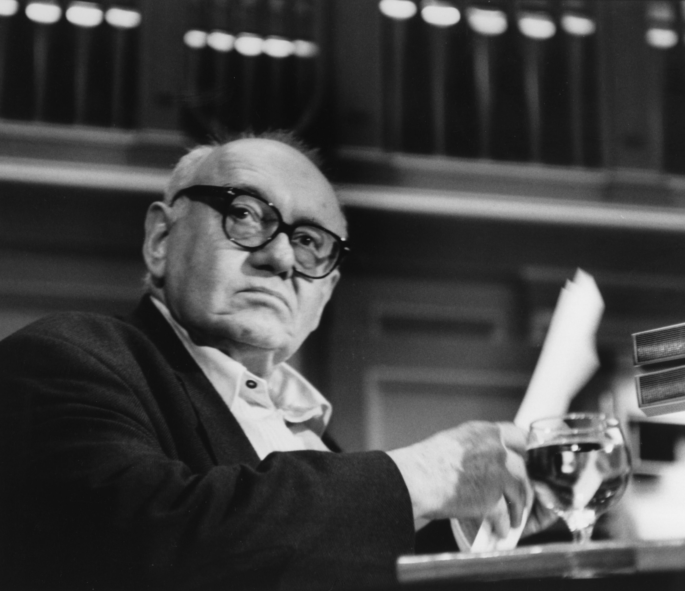 Ernst Jandl at a reading in Zurich in May 1993