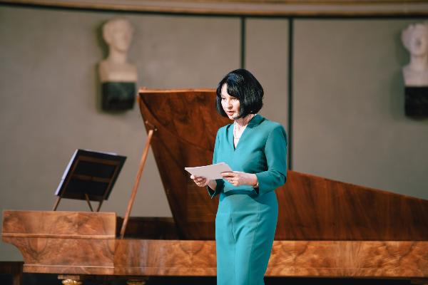 Beate Kellner, spokesperson for the “Cross-Cultural Philology” cluster, during her speech
