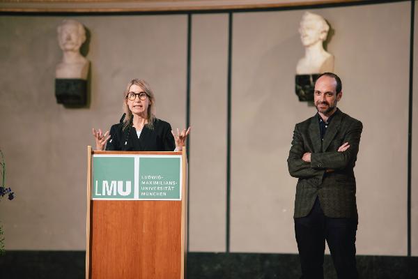 Professor Susanne Reichlin and Professor Enrique Jiménez during their speech