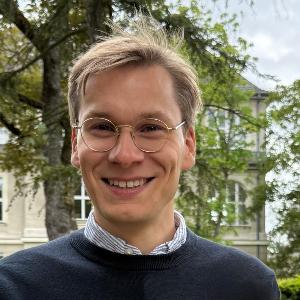 Professor Fabian Hoffmann