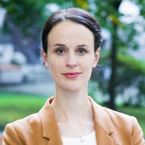 Julia Burkhardt ist Professorin für Mittelalterliche Geschichte an der LMU