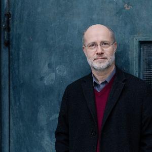 Porträt von Prof. Dr. Harald Lesch.