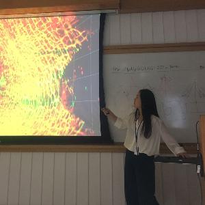 Jihee Kim during her talk at Science Con