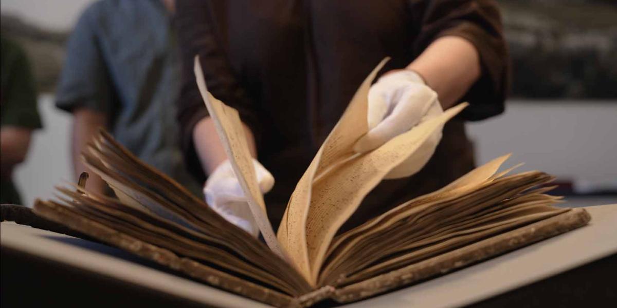 history-where-does-the-book-format-come-from-lmu-munich
