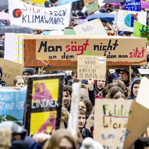 Demonstration by students on climate protection